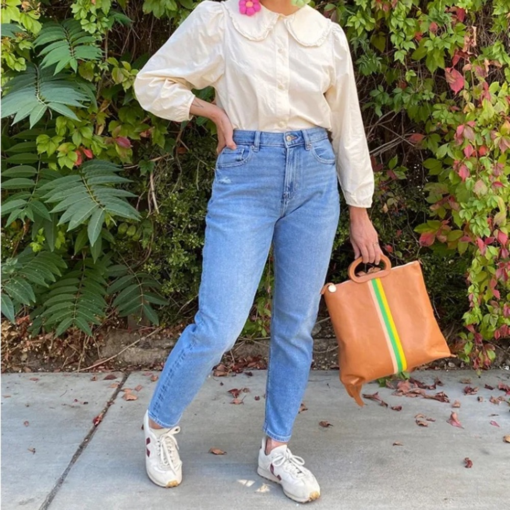 American Eagle Curvy Mom Jean